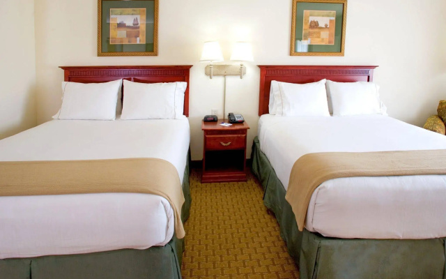 Holiday Inn Express & Suites Selma by IHG