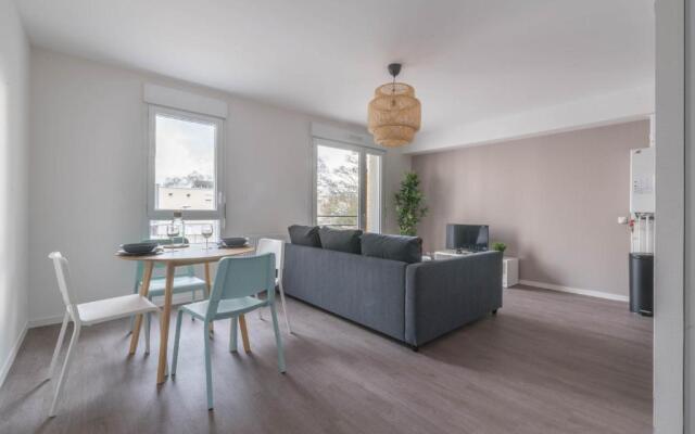 THEO - Appartement proche gare,WIFI,arrivée 24 24