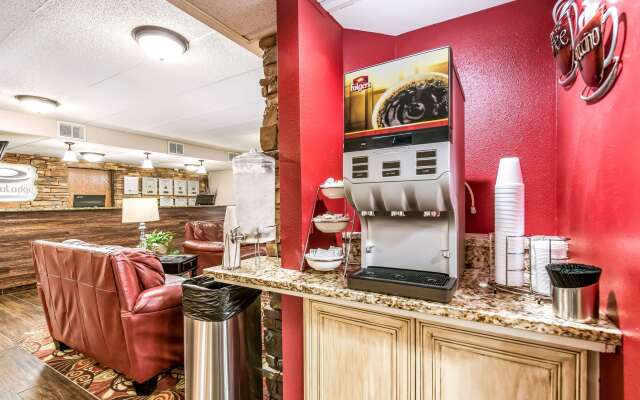 Econo Lodge Mayo Clinic Area