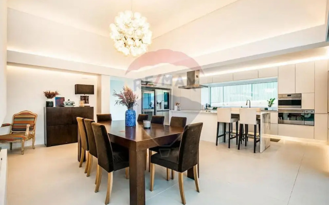 Modern 4-bed Villa 4K Beach 30k Lisbon
