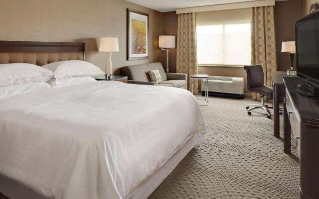 Wyndham Omaha / West Dodge