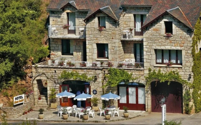hotelImage