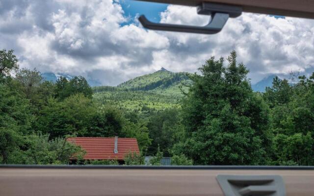 River Residence Chalet