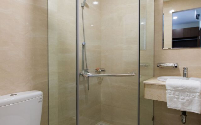 Central Hotel & Spa
