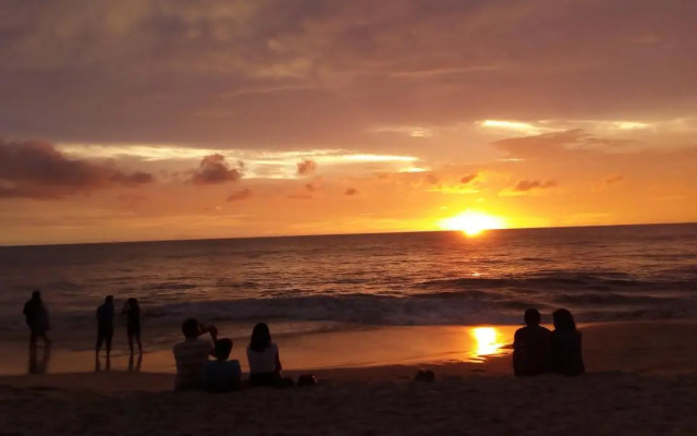 Sea Breeze Beach Home Stay