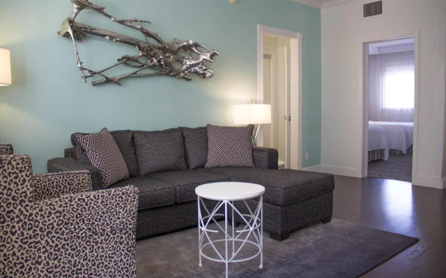 Dorchester Miami Beach Hotel & Suites