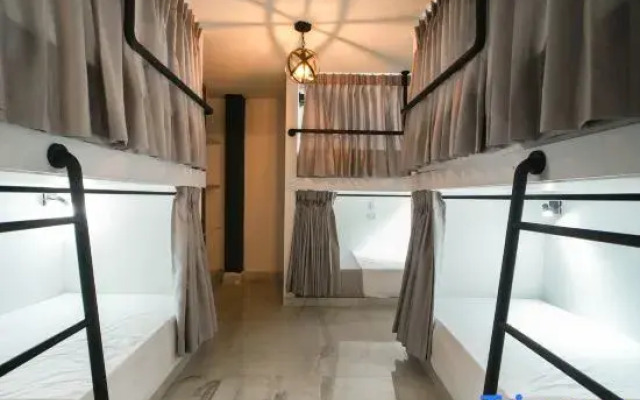 Qantic Lodging & Rooftop