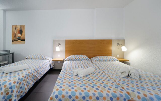 Mhc Arenales Hotel