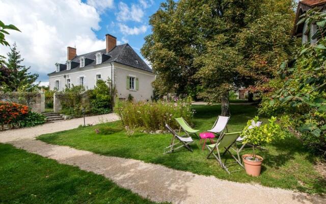Logis Hotel Le Clos Des Sureaux