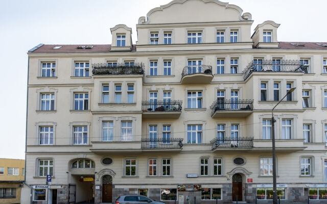 Scandi Małe Garbary Apartment by Renters