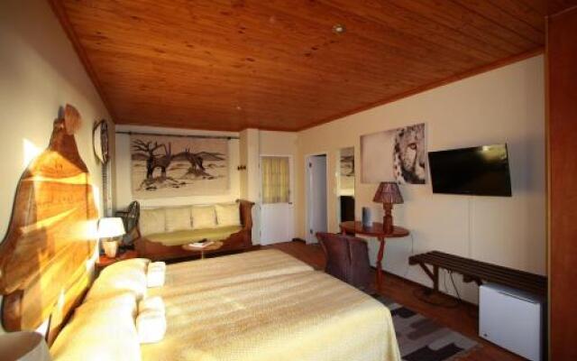 Lagoon Lodge