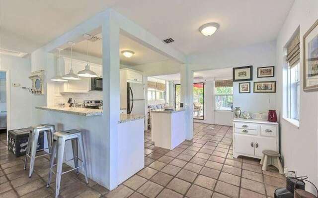 Florida Retreat with pool Sleeps 14