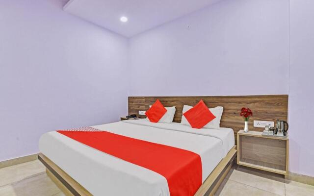 Super OYO Flagship Hotel Mickey Mouse