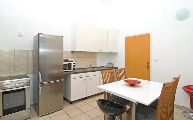 Amazing Home in Stanici With Wifi and 4 Bedrooms