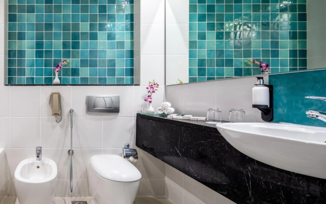 Flora Creek Deluxe Hotel Apartments Dubai