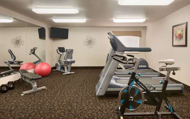 Travelodge by Wyndham Santa Teresa