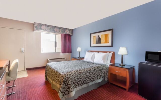 Days Inn & Suites Mesa