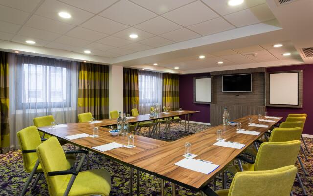 Holiday Inn Express Harlow by IHG