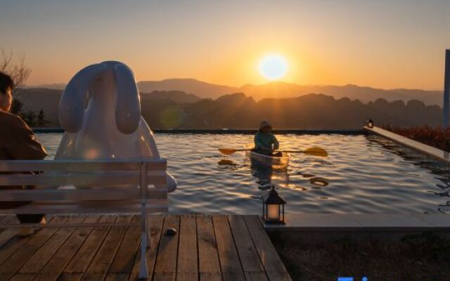 Xinchang Mountain Letter · Cloudside Homestay