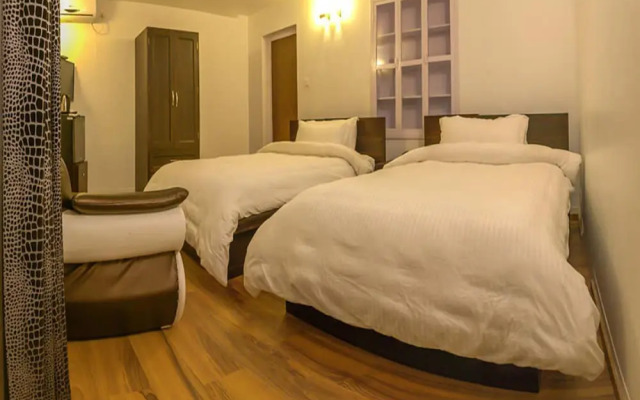 Hotel Ghar