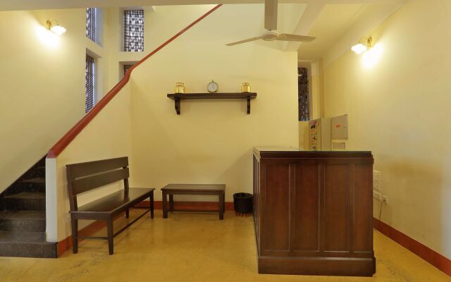 OYO 8268 Gokul Ottupura