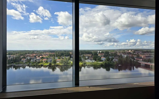 Ume, Bw Signature Collection