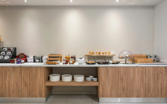 Sea View Hotel & Apartments