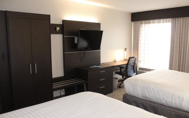 Holiday Inn Express & Suites Troy, an IHG Hotel