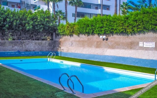 Africana Apartments