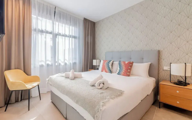 Home Art Apartments Bernabéu