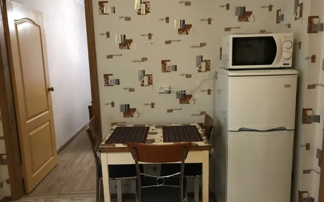 Apartment in the center in 80s style