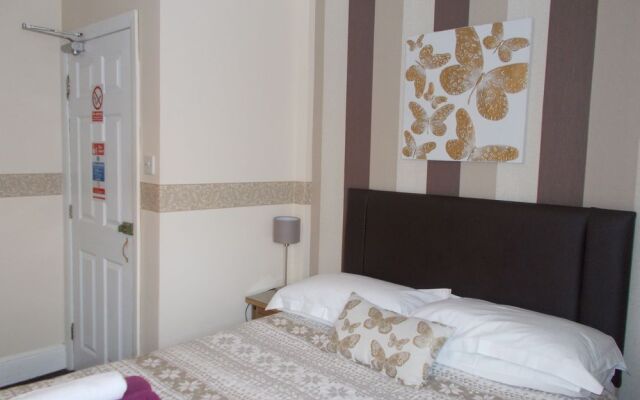 Twin Palms Guesthouse