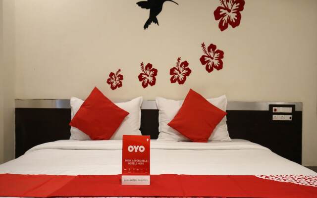 OYO 11548 Hotel Mrunal Palace