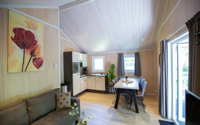 Lodge in Brabant With Cozy Covered Terrace