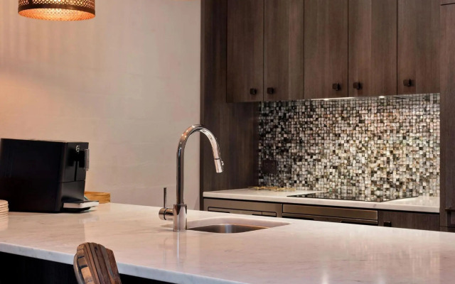 KoKo Nanook Squatters 15