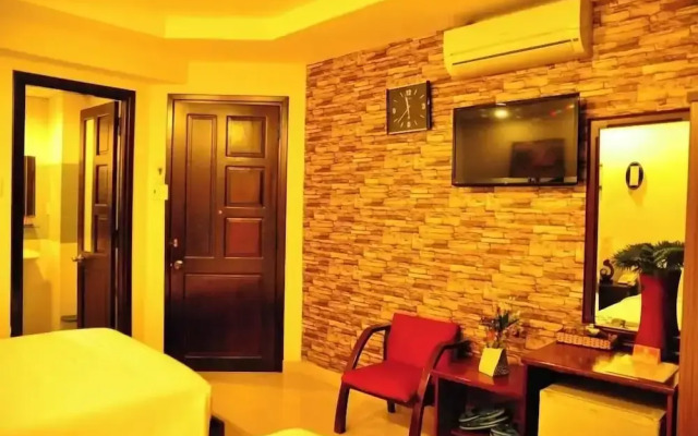 Long Beach Nha Trang Hotel