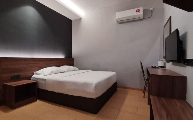 Lumut Hotel