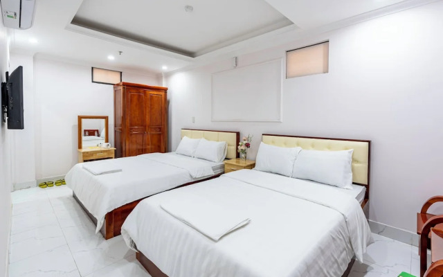 Light Hotel