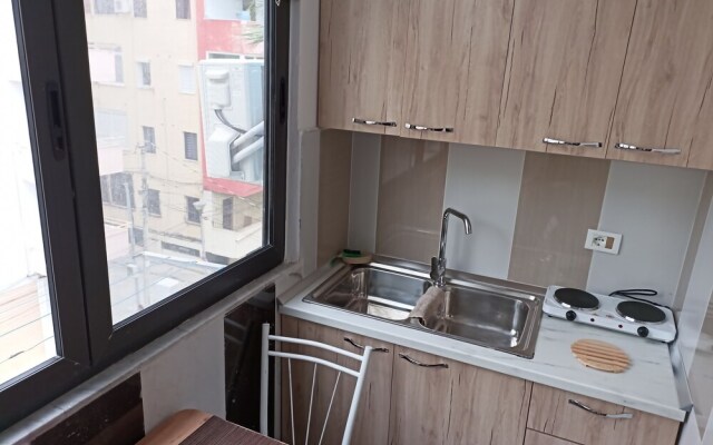 Nice red Apartment in Plazh