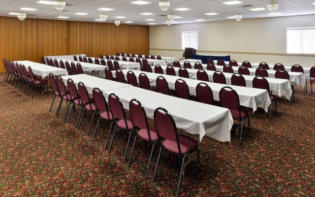 Country Inn & Suites by Radisson, Pierre, SD