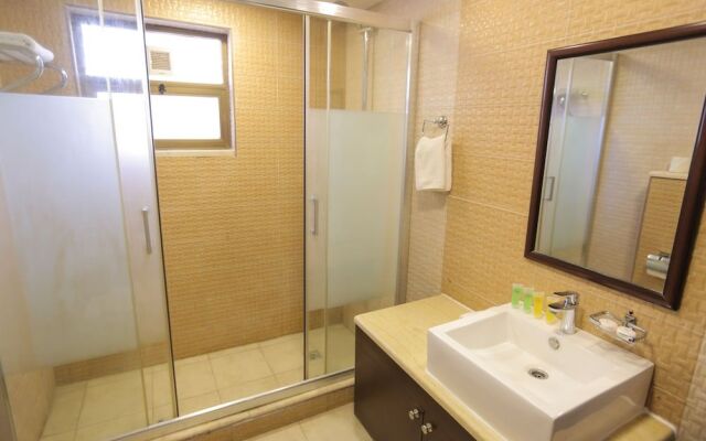 Lancaster hotel apartments