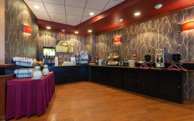 Ramada Amherst/Getzville Hotel And Conference Center