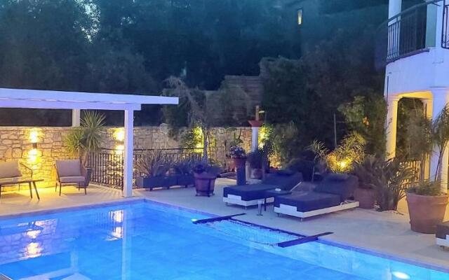 Aquamarine Villa