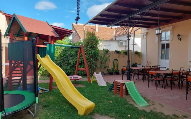 Gyulai Meseház Apartman