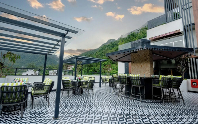 Crestorio Resort & Spa Dehradun