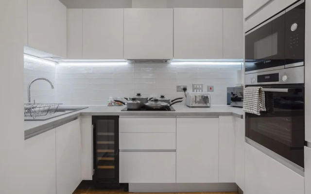 Comfyluxe 2bed 2bath,central,sleeps7,arcademachine