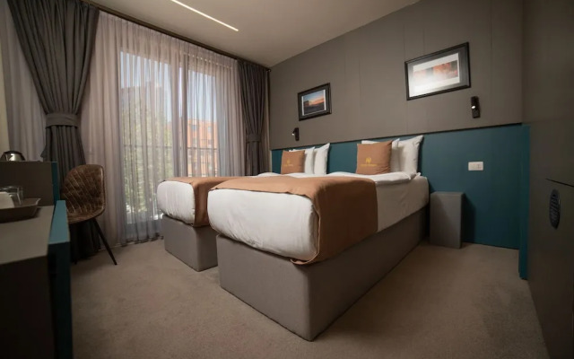 Hotel Opera