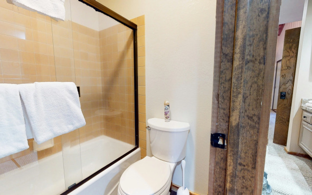 Snowcreek III #415 Condo