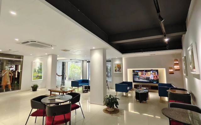 Hotel Nandini