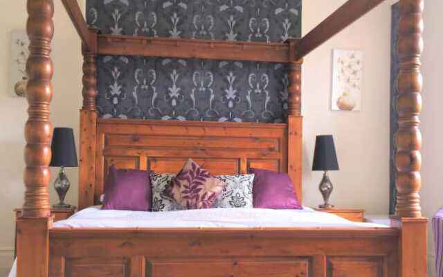 The Longcross Hotel Restaurant & Gardens